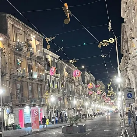 Casa Del Forestiero Umberto 3* 카타니아